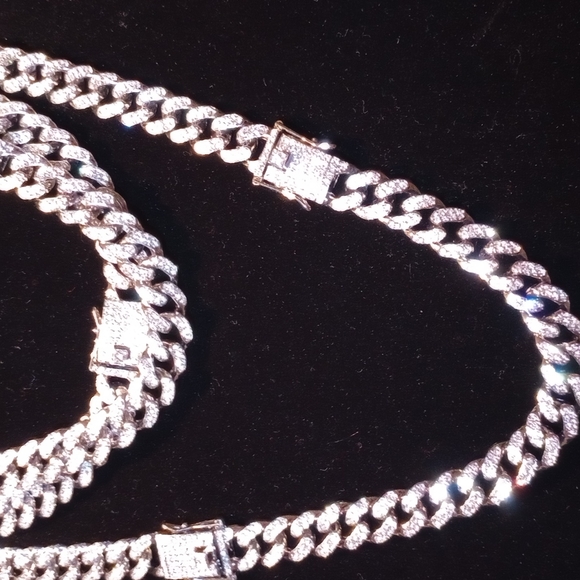 a rapper stack Two 18\